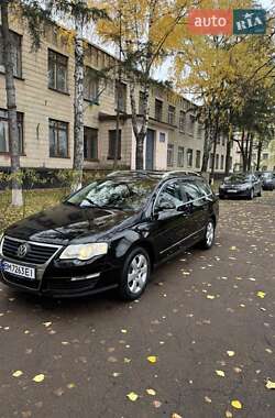 Универсал Volkswagen Passat 2006 в Сумах