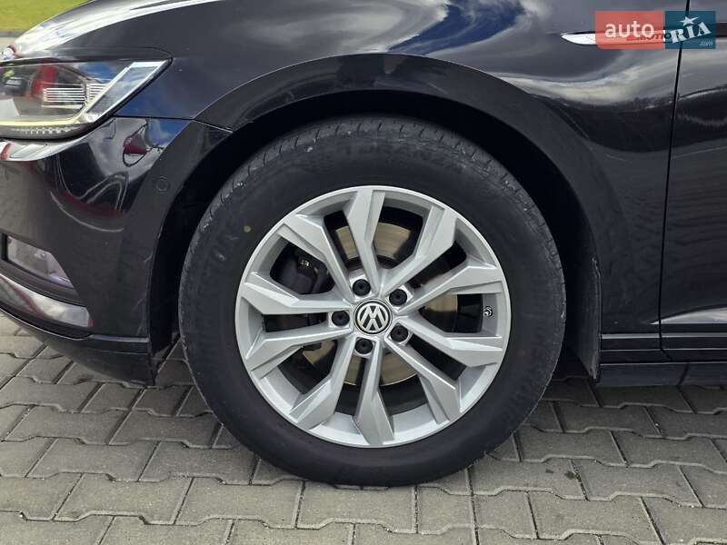 Універсал Volkswagen Passat 2015 в Тернополі