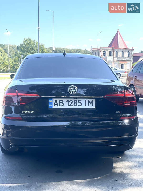 Седан Volkswagen Passat 2015 в Виннице