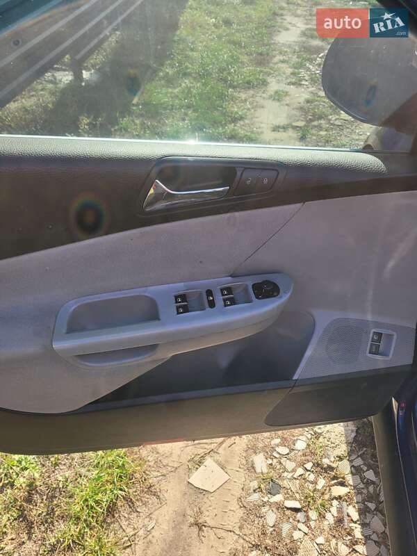 Универсал Volkswagen Passat 2006 в Житомире фото 5 Универсал Volkswagen Passat 2006 в Житомире