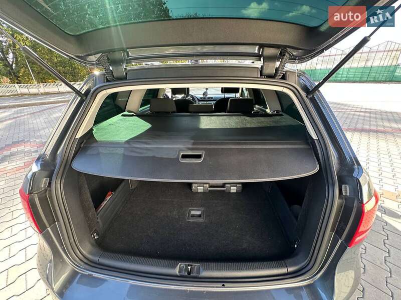 Універсал Volkswagen Passat 2011 в Хмельницькому
