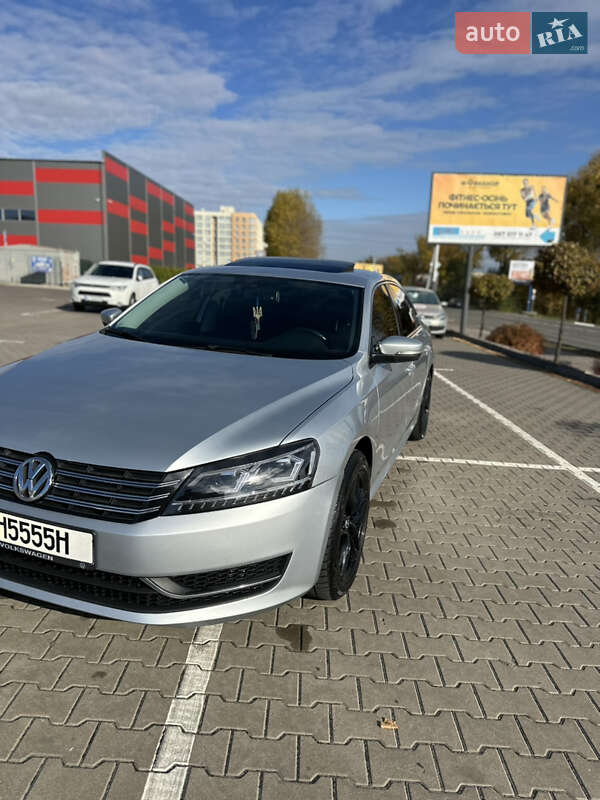 Седан Volkswagen Passat 2013 в Софиевской Борщаговке