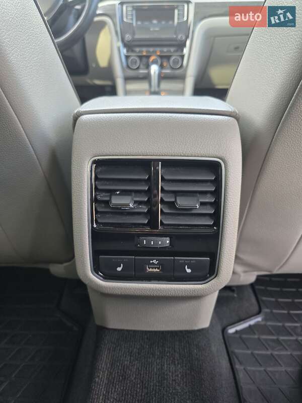 Седан Volkswagen Passat 2016 в Цумани фото 14 Седан Volkswagen Passat 2016 в Цумани