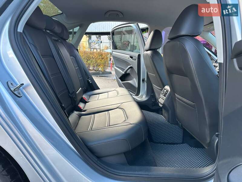 Седан Volkswagen Passat 2020 в Киеве фото 12 Седан Volkswagen Passat 2020 в Киеве