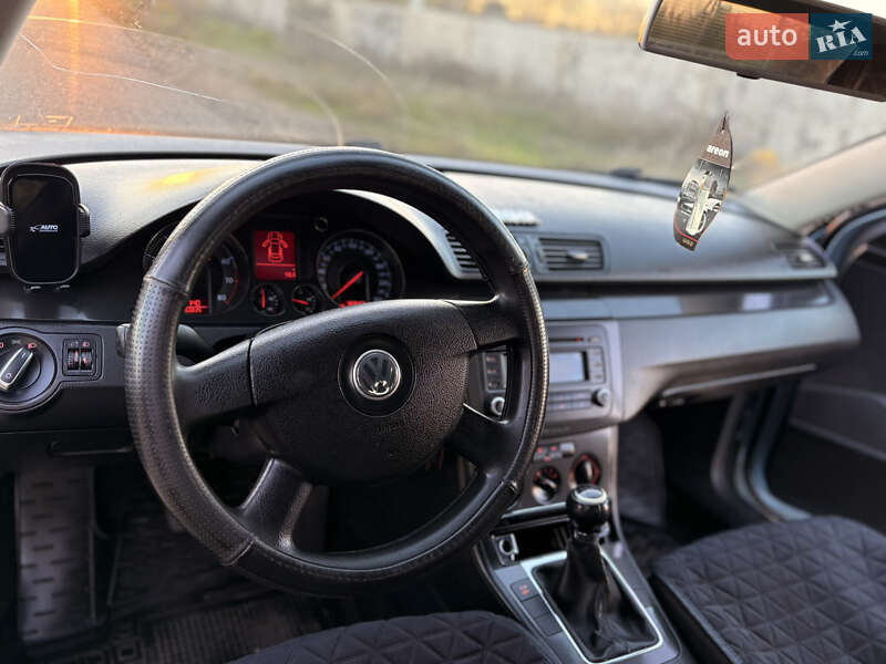 Седан Volkswagen Passat 2005 в Подольске фото 3 Седан Volkswagen Passat 2005 в Подольске