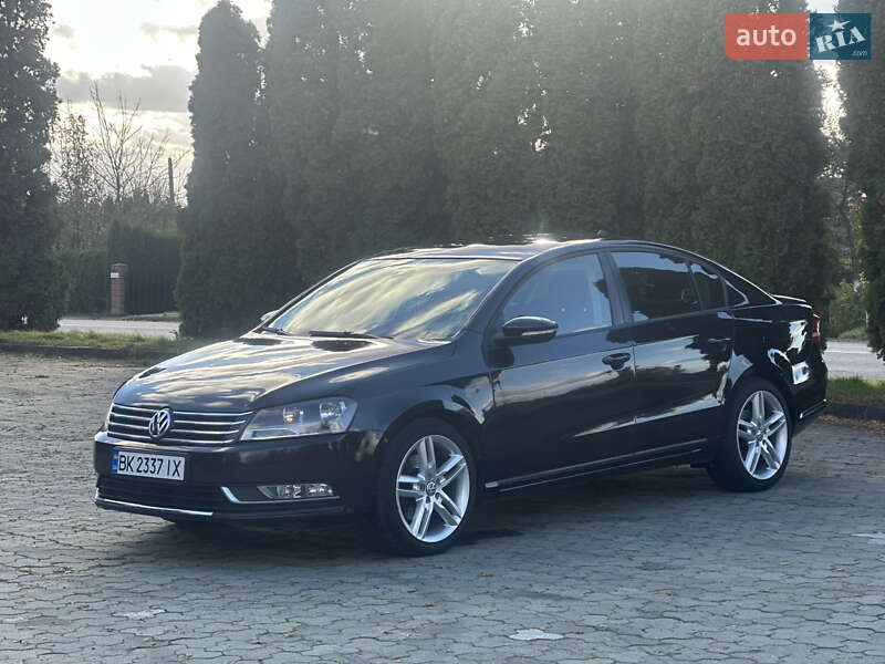 Седан Volkswagen Passat 2013 в Дубні