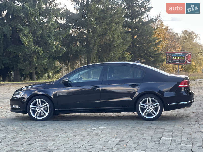 Седан Volkswagen Passat 2013 в Дубні