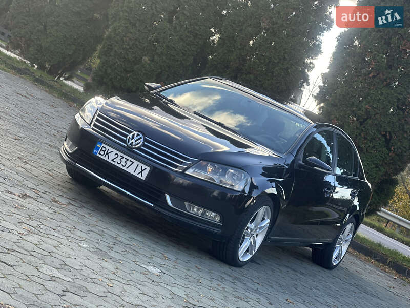 Седан Volkswagen Passat 2013 в Дубні