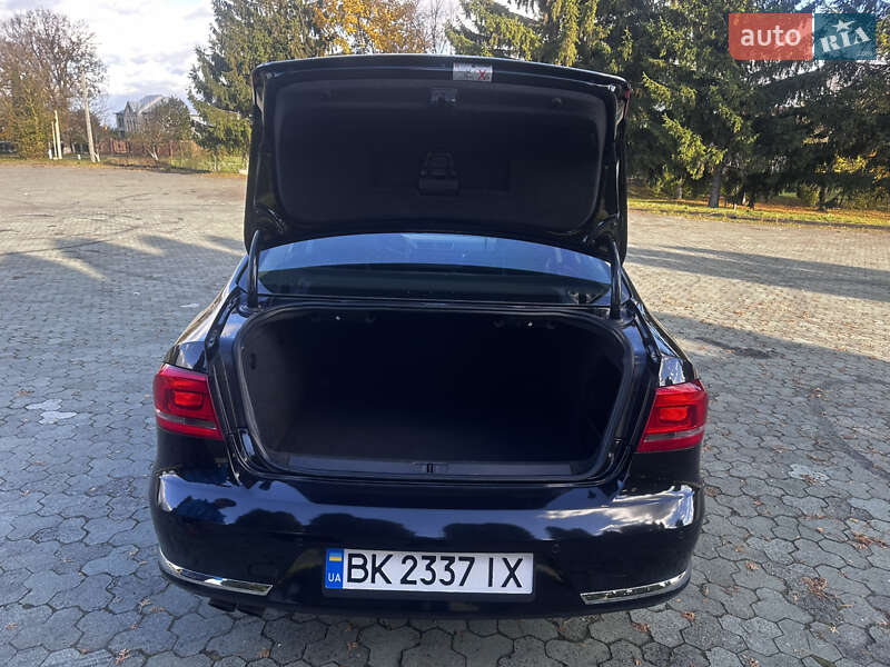 Седан Volkswagen Passat 2013 в Дубні