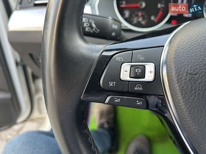 Универсал Volkswagen Passat 2018 в Ивано-Франковске фото 10 Универсал Volkswagen Passat 2018 в Ивано-Франковске