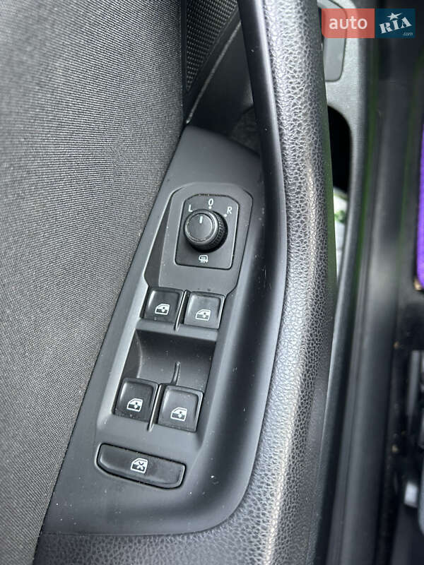 Универсал Volkswagen Passat 2018 в Ивано-Франковске фото 14 Универсал Volkswagen Passat 2018 в Ивано-Франковске