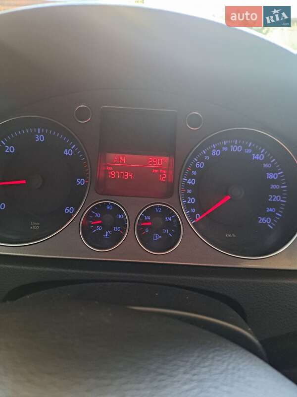 Седан Volkswagen Passat 2008 в Ивано-Франковске