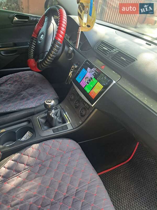 Седан Volkswagen Passat 2008 в Ивано-Франковске