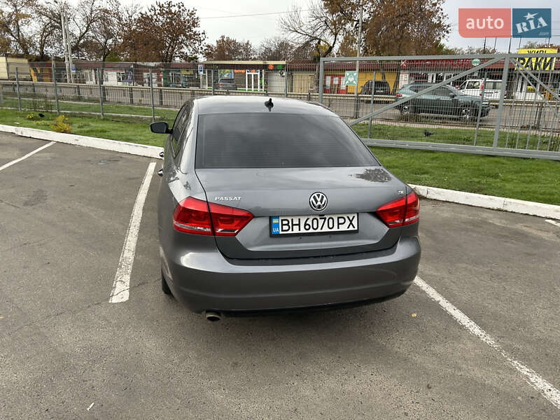 Седан Volkswagen Passat 2013 в Одессе