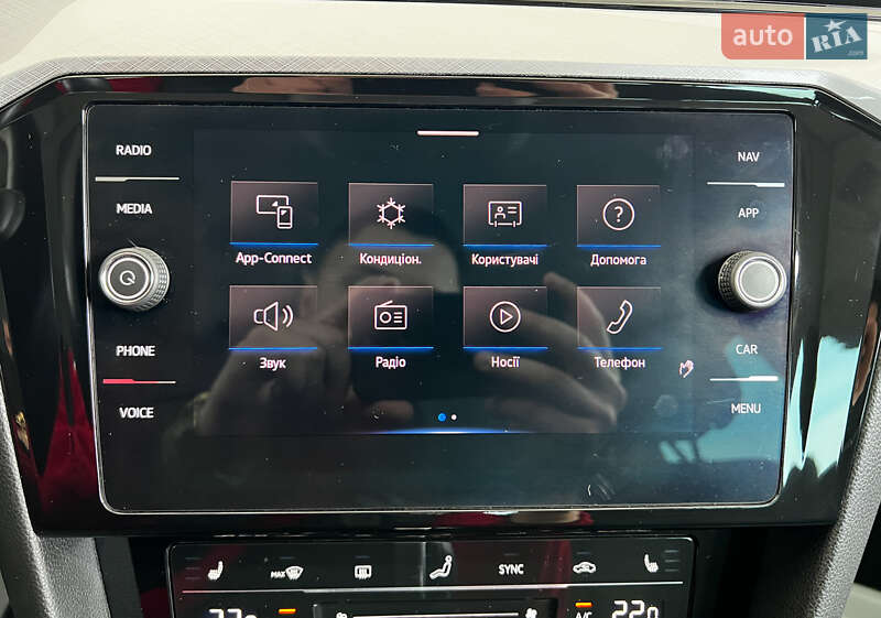 Універсал Volkswagen Passat 2021 в Львові