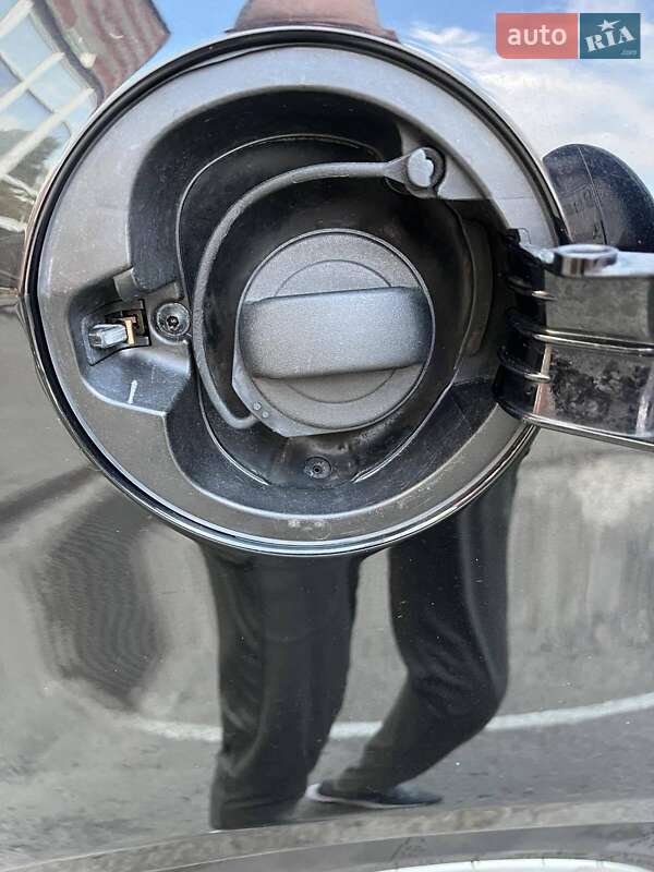 Седан Volkswagen Passat 2006 в Ивано-Франковске