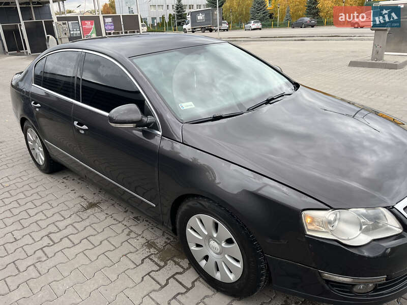 Седан Volkswagen Passat 2005 в Крюківщині
