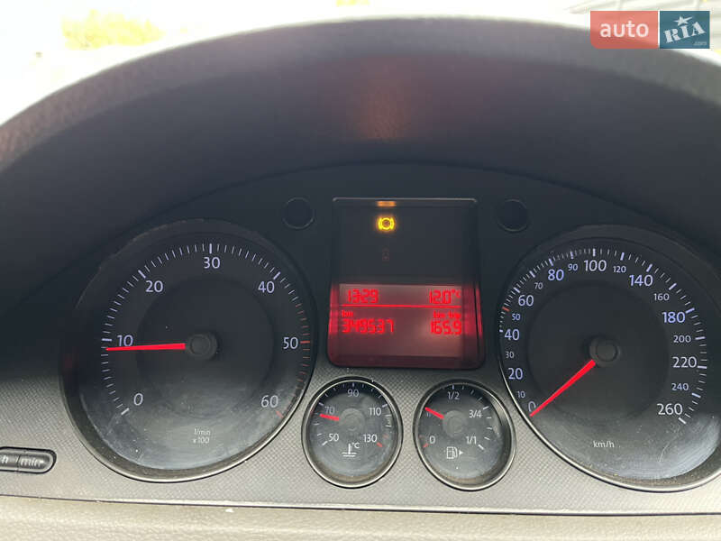 Седан Volkswagen Passat 2005 в Крюківщині