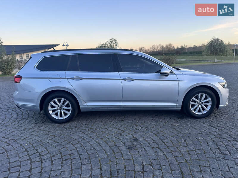 Універсал Volkswagen Passat 2021 в Києві