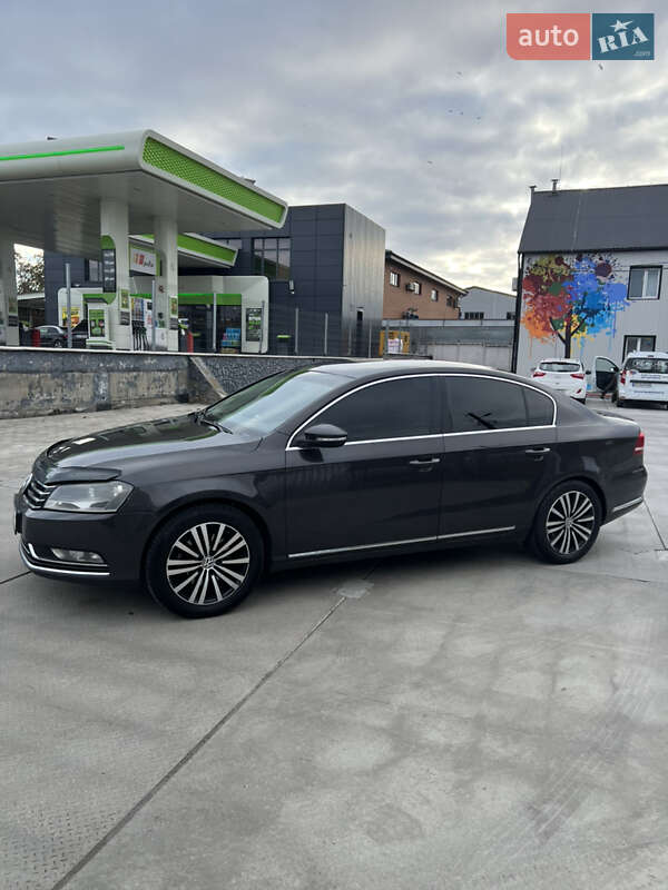 Седан Volkswagen Passat 2011 в Білій Церкві