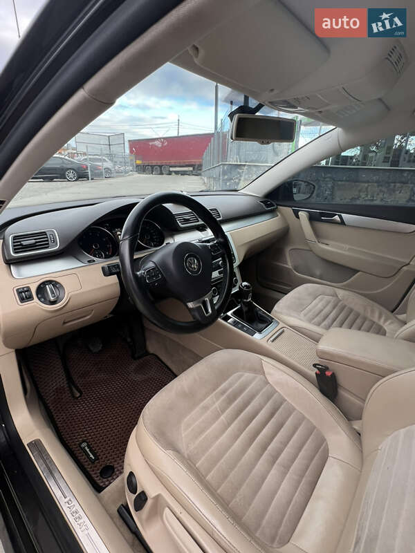 Седан Volkswagen Passat 2011 в Білій Церкві
