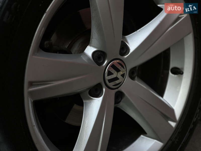 Седан Volkswagen Passat 2015 в Кропивницькому