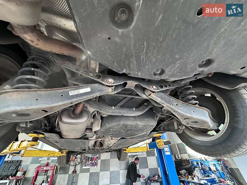 Седан Volkswagen Passat 2016 в Киеве