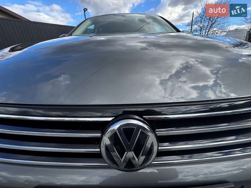 Универсал Volkswagen Passat 2015 в Черновцах