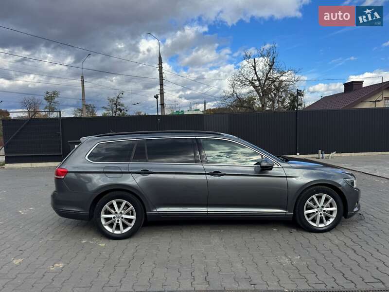 Универсал Volkswagen Passat 2015 в Черновцах