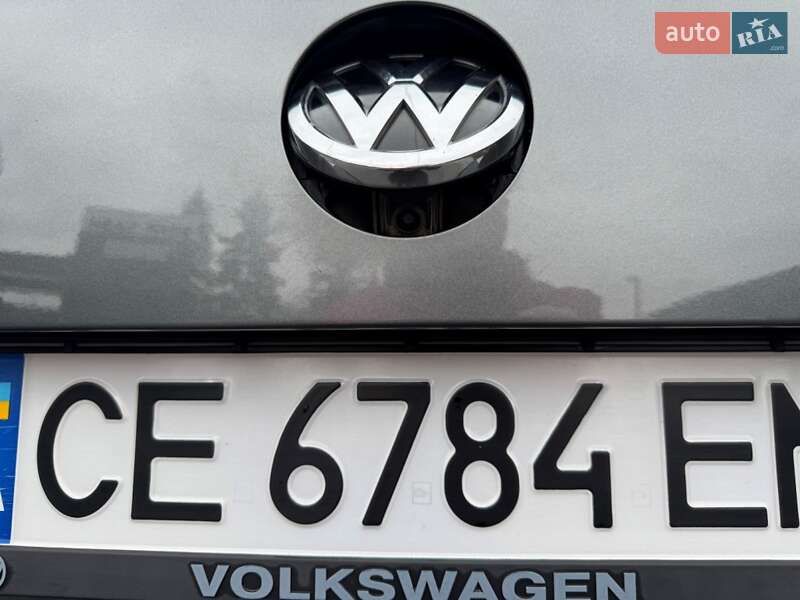 Универсал Volkswagen Passat 2015 в Черновцах