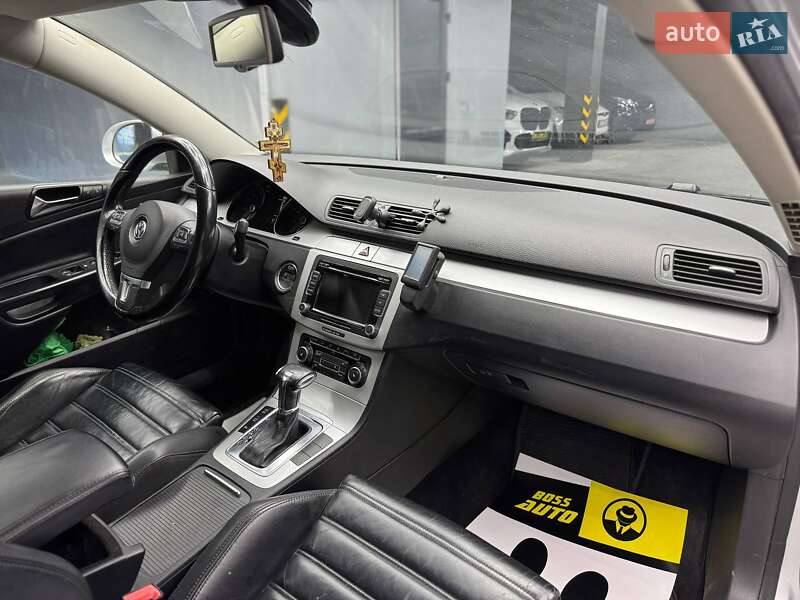 Седан Volkswagen Passat 2010 в Чернівцях