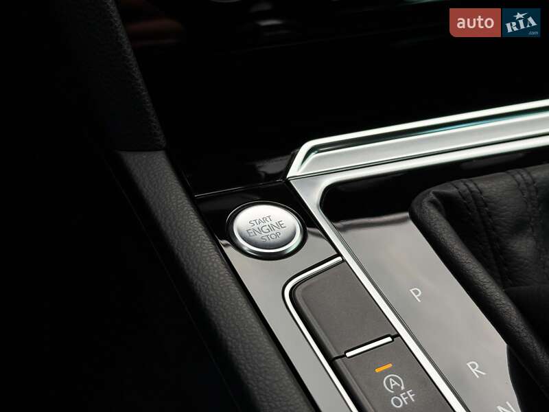 Універсал Volkswagen Passat 2017 в Луцьку фото 44 Універсал Volkswagen Passat 2017 в Луцьку