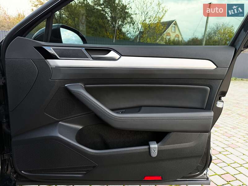 Універсал Volkswagen Passat 2017 в Луцьку фото 67 Універсал Volkswagen Passat 2017 в Луцьку