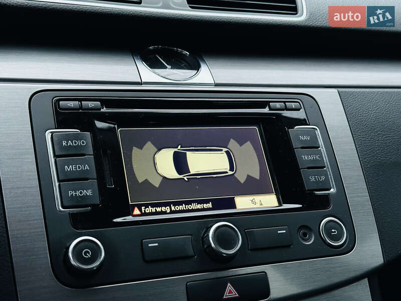 Универсал Volkswagen Passat 2013 в Харькове