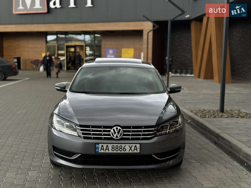 Седан Volkswagen Passat 2014 в Киеве