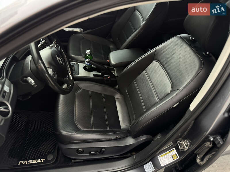Седан Volkswagen Passat 2014 в Киеве
