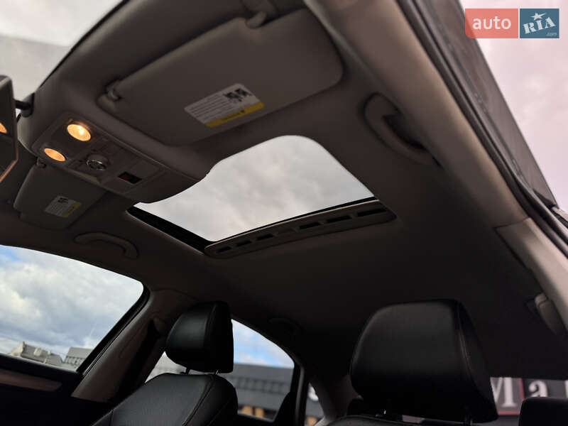 Седан Volkswagen Passat 2014 в Киеве