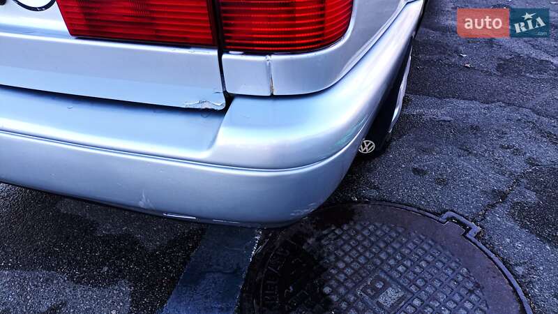 Универсал Volkswagen Passat 1994 в Киеве