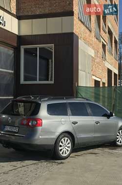 Универсал Volkswagen Passat 2008 в Жидачове