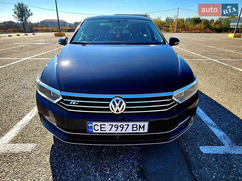 Седан Volkswagen Passat 2015 в Черновцах