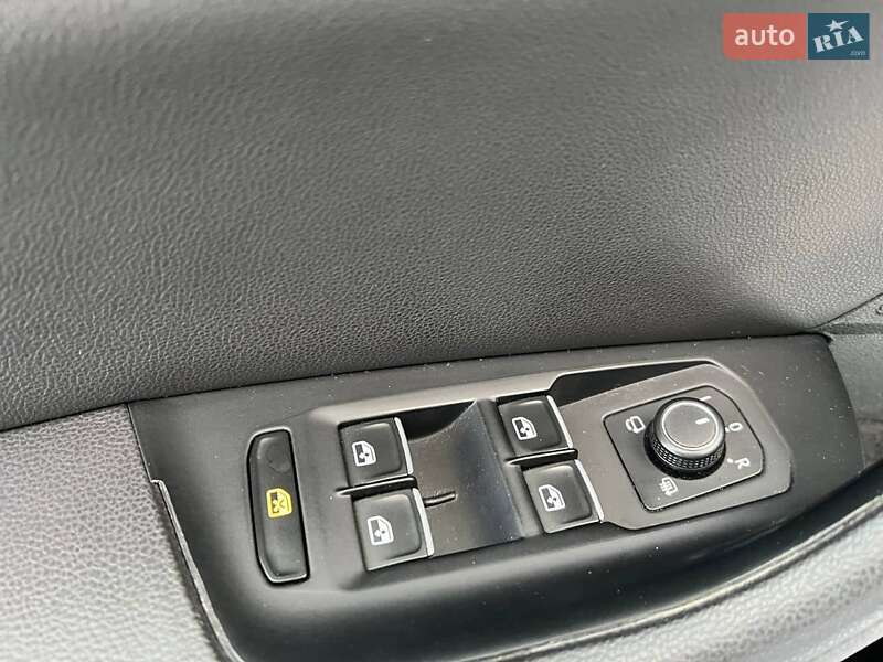 Універсал Volkswagen Passat 2016 в Львові фото 16 Універсал Volkswagen Passat 2016 в Львові