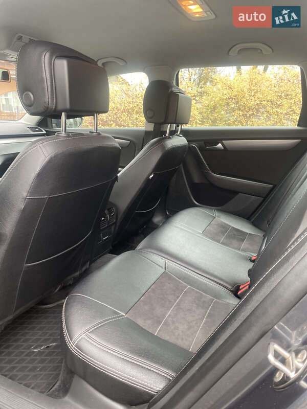 Универсал Volkswagen Passat 2011 в Киеве фото 6 Универсал Volkswagen Passat 2011 в Киеве
