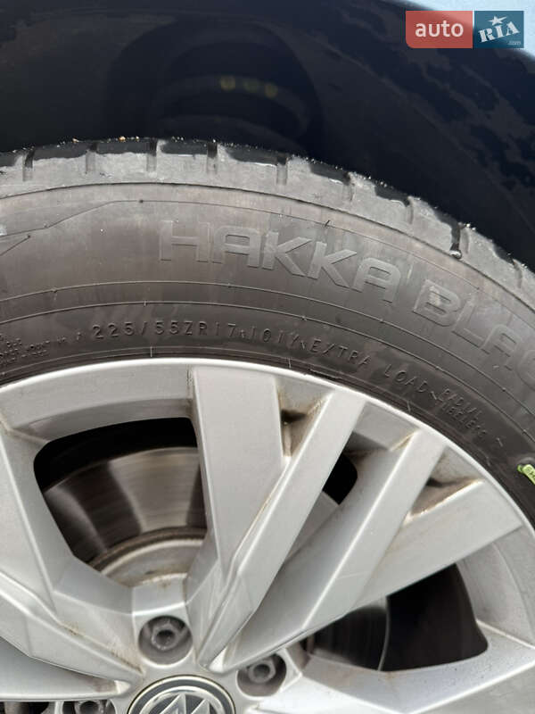 Универсал Volkswagen Passat 2017 в Львове фото 16 Универсал Volkswagen Passat 2017 в Львове