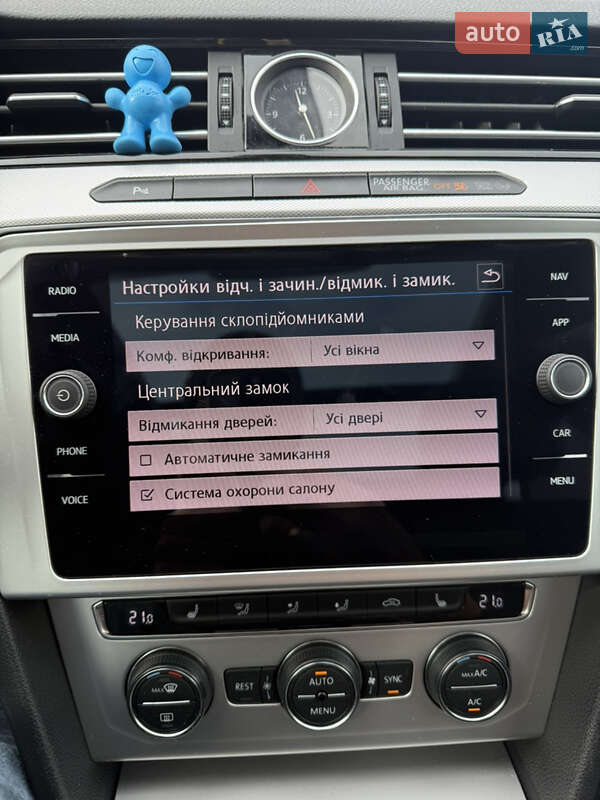 Универсал Volkswagen Passat 2017 в Львове фото 54 Универсал Volkswagen Passat 2017 в Львове