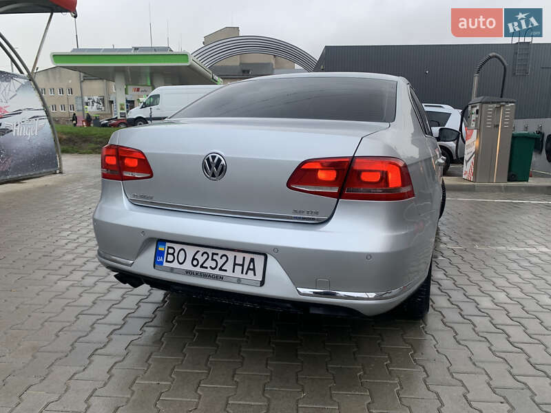 Седан Volkswagen Passat 2011 в Монастириській