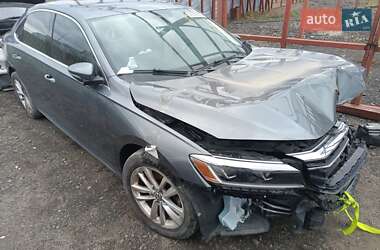 Седан Volkswagen Passat 2020 в Києві