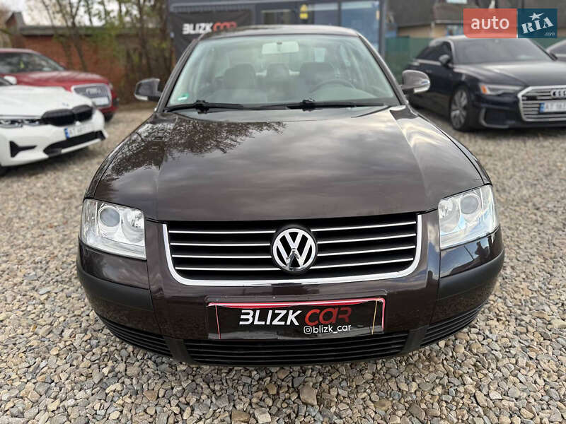 Седан Volkswagen Passat 2004 в Коломые