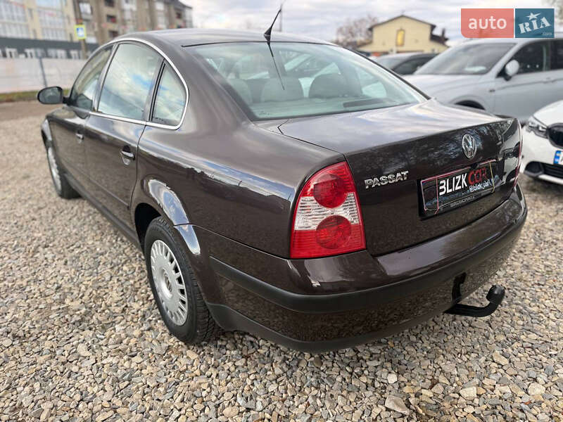 Седан Volkswagen Passat 2004 в Коломые