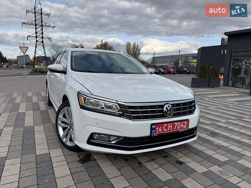 Седан Volkswagen Passat 2017 в Львові