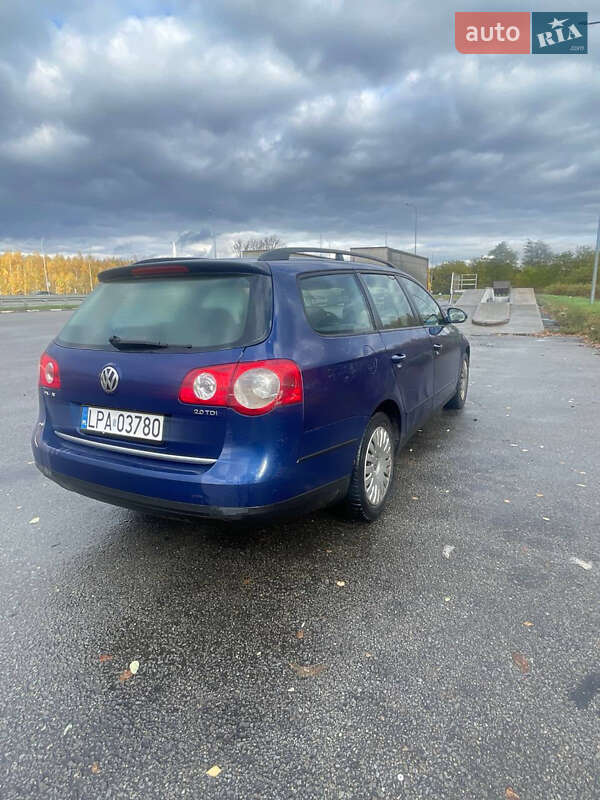 Универсал Volkswagen Passat 2006 в Киеве